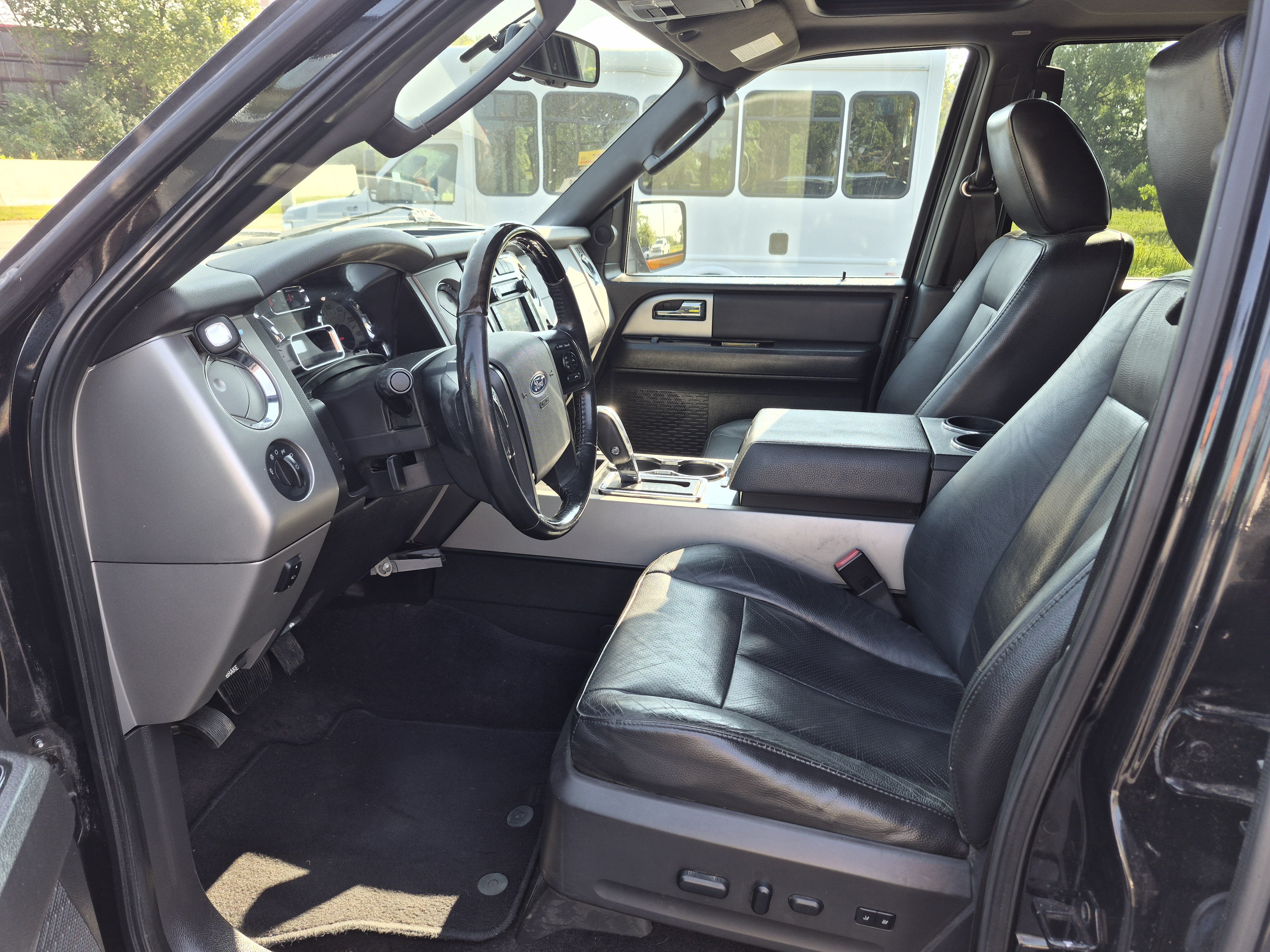Used 2011 Ford Expedition EL Limited w/ 301A Rapid Spec Order Code AWD/4WD image 9