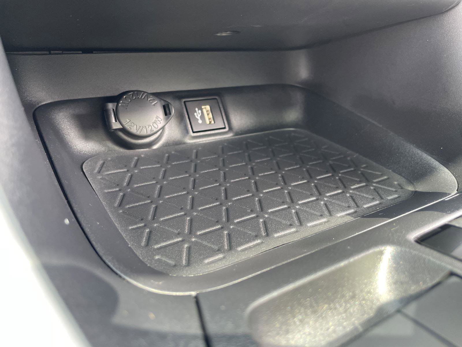 Certified 2025 Toyota RAV4 XLE Premium image 26