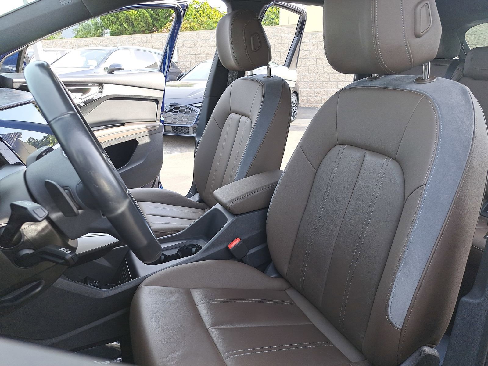 Used 2024 Audi Q4 e-tron Premium Plus image 15