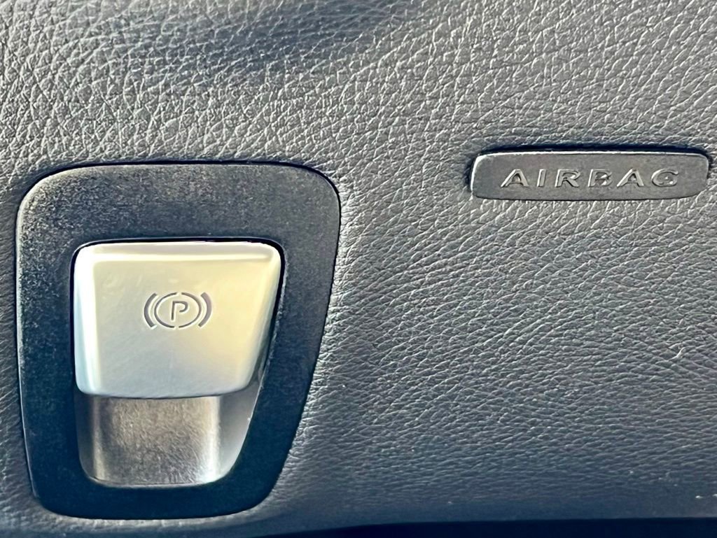 Certified 2023 Mercedes-Benz AMG GT 43 image 33