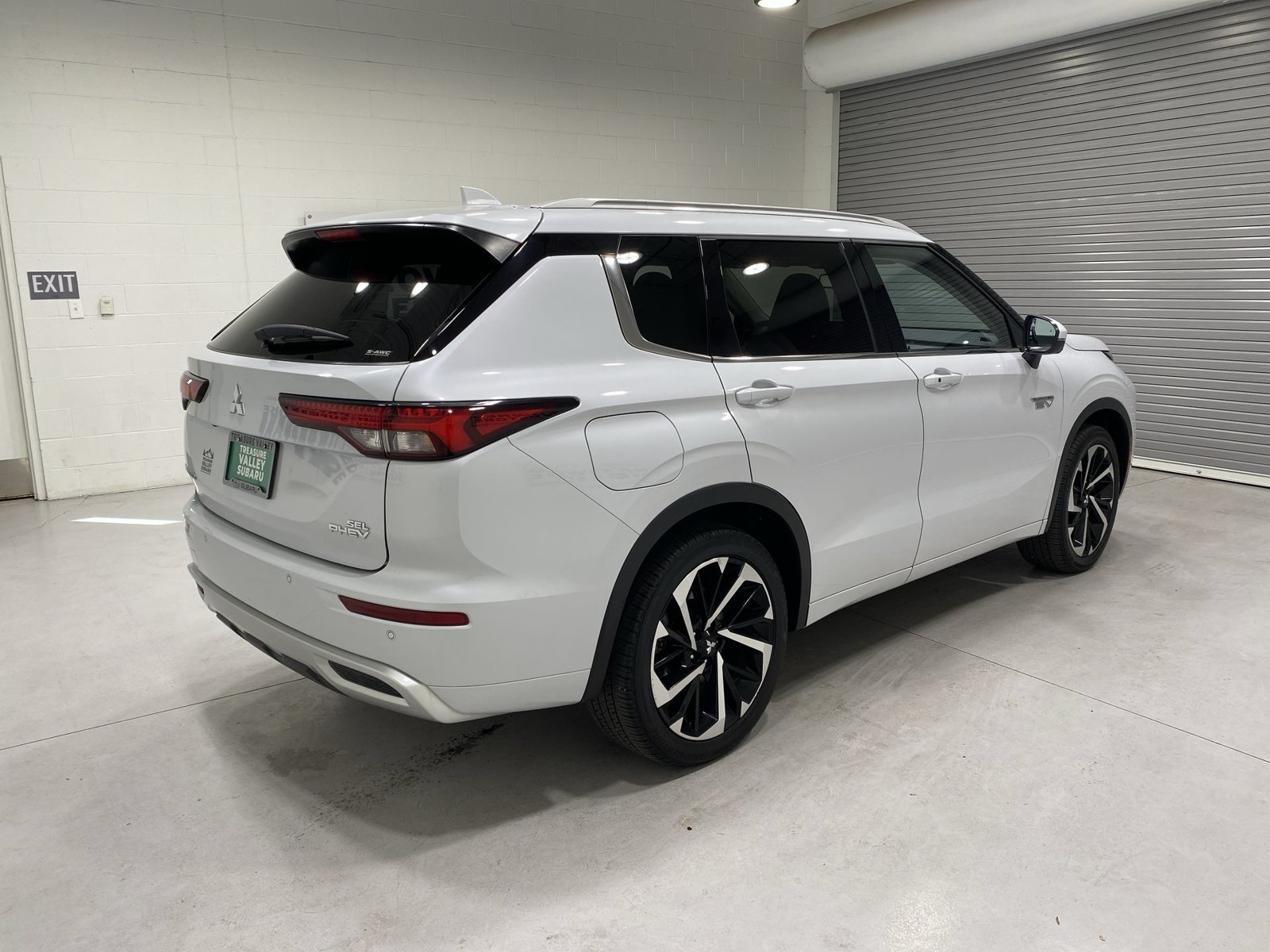 Used 2024 Mitsubishi Outlander SEL AWD/4WD image 8