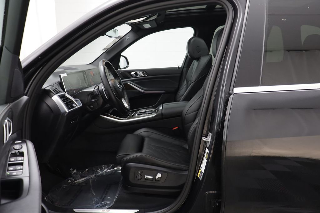 Certified 2025 BMW X5 xDrive50e AWD/4WD image 5
