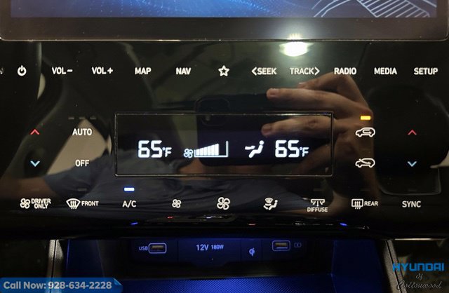 Used 2023 Hyundai Tucson Limited AWD/4WD image 35