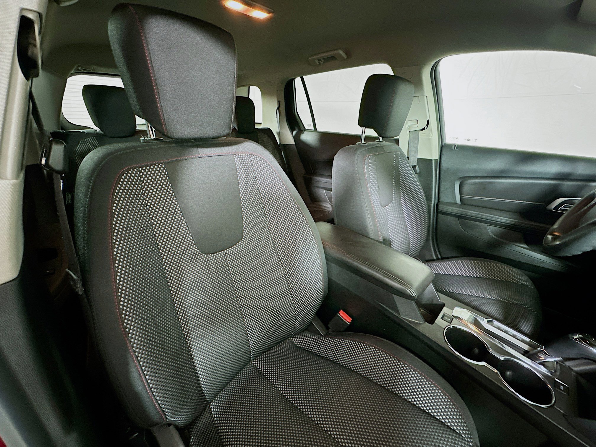 Used 2017 GMC Terrain SLE image 25