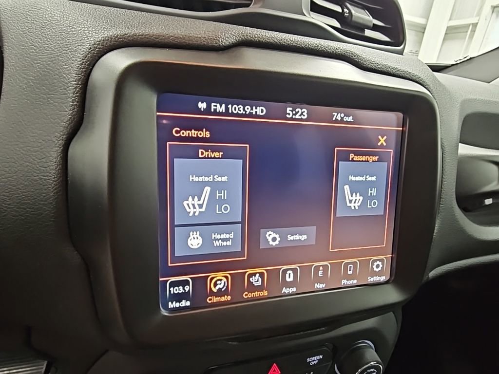 Used 2023 Jeep Renegade Trailhawk w/ Trailhawk Elite Group image 16