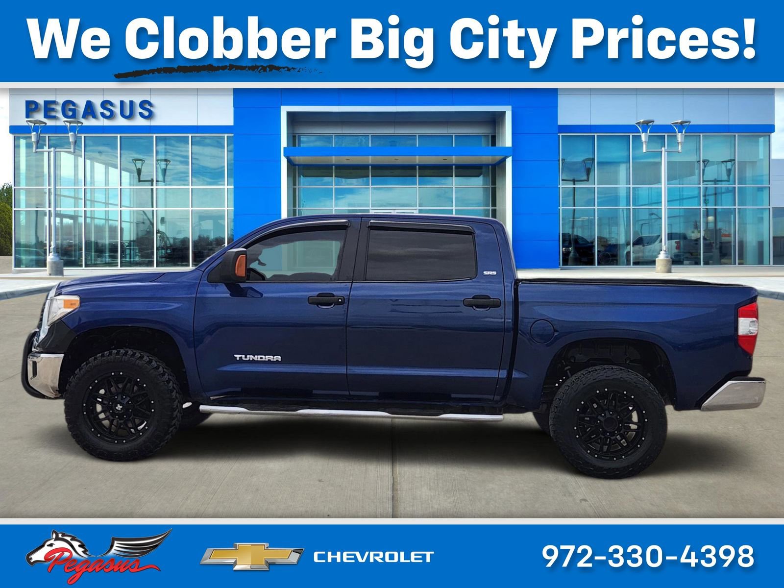 Used 2015 Toyota Tundra SR5 w/ SR5 Upgrade Package image 3