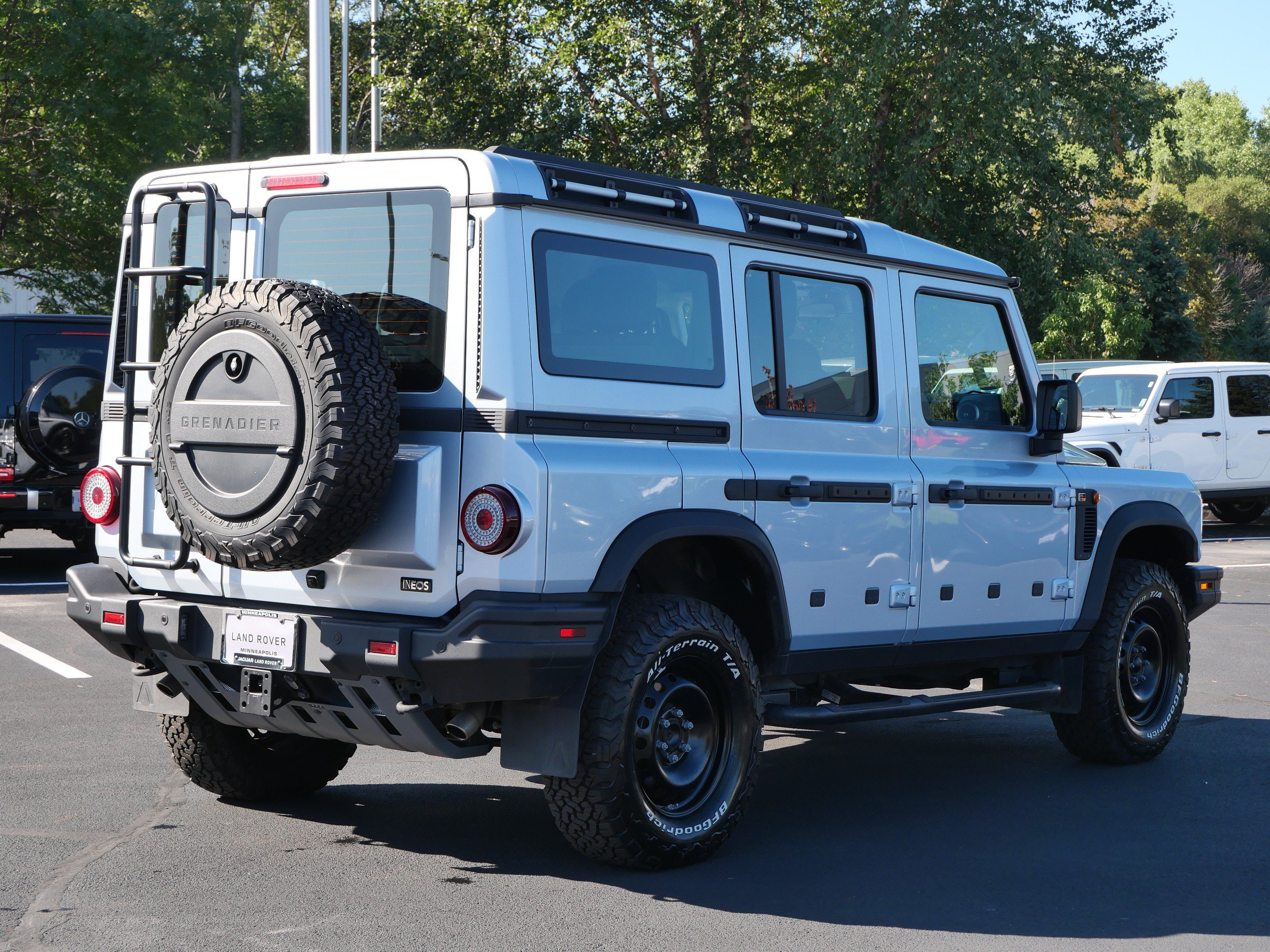 Used 2025 INEOS Grenadier Station Wagon AWD/4WD image 9