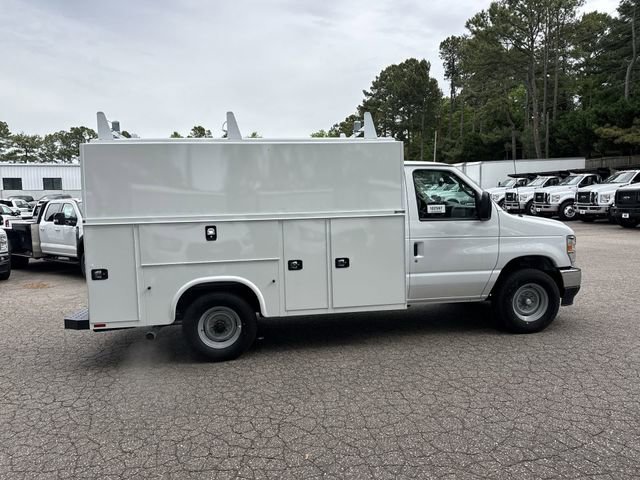 New 2026 Ford E-350 and Econoline 350 Super Duty w/ Power Equipment Group RWD image 9