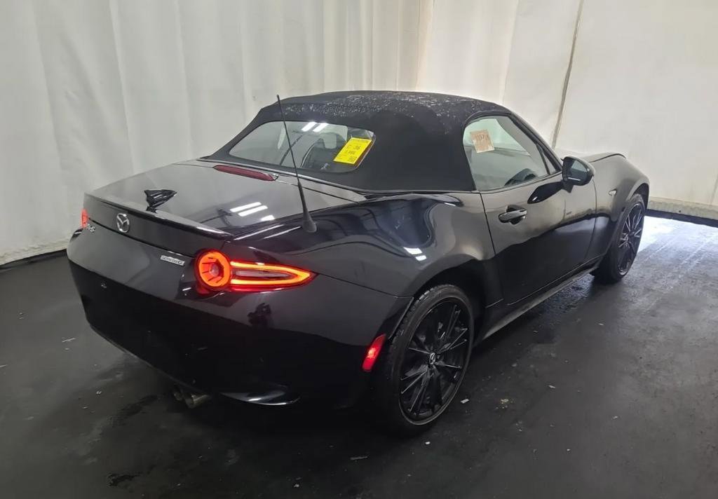 Used 2024 MAZDA MX-5 Miata Club RWD image 2