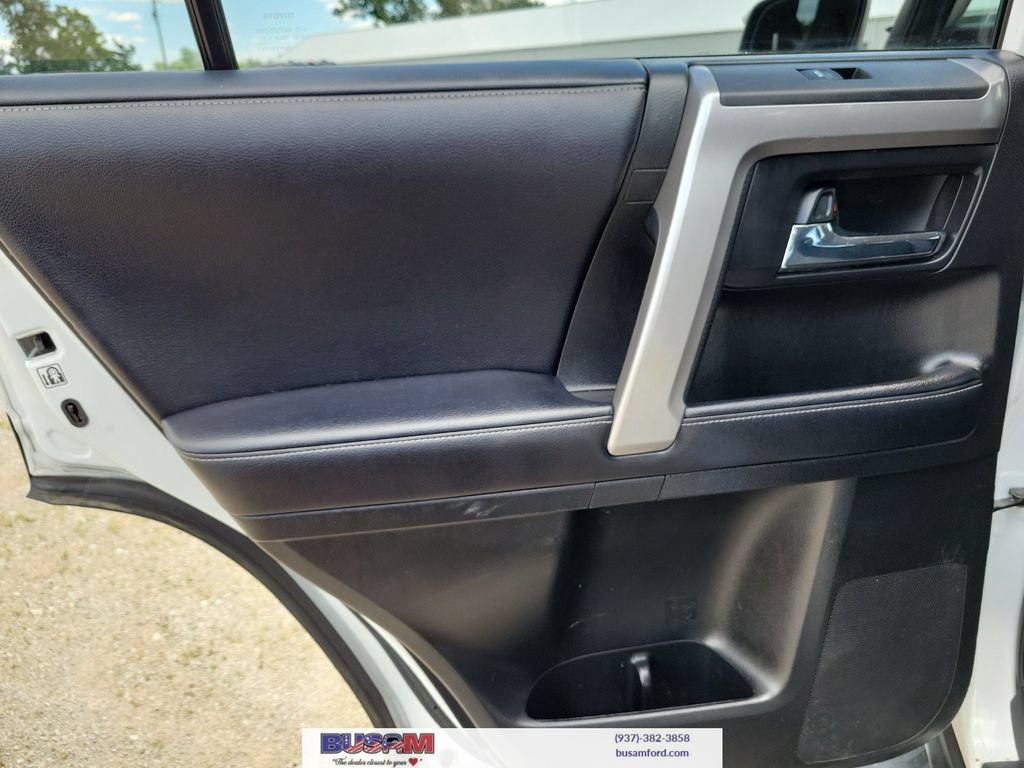 Used 2019 Toyota 4Runner SR5 AWD/4WD image 12