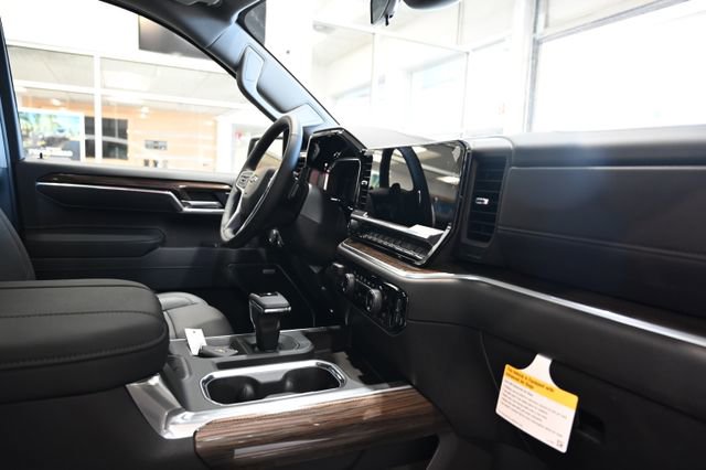 New 2026 Chevrolet Silverado 1500 LT Trail Boss w/ LT Trail Boss Premium Package AWD/4WD image 14