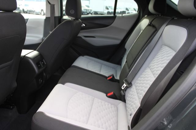 Used 2021 Chevrolet Equinox LS image 31