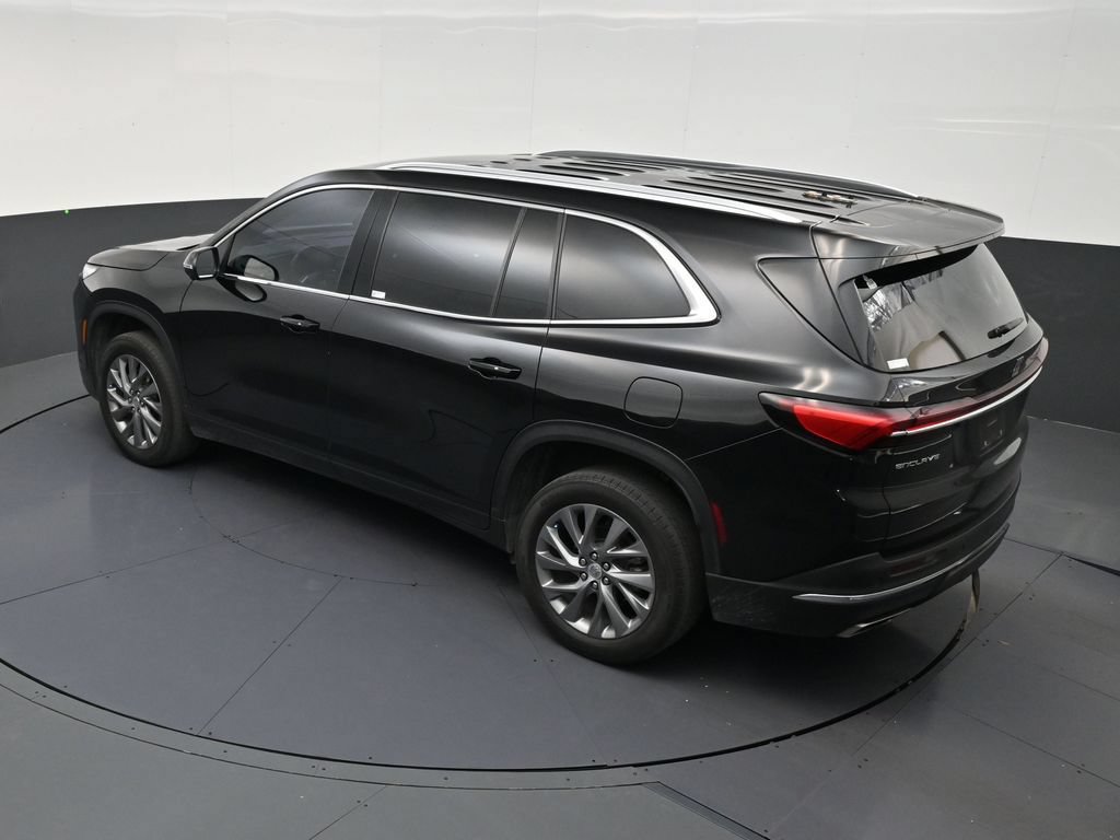 Used 2025 Buick Enclave Preferred w/ Power Package FWD image 14