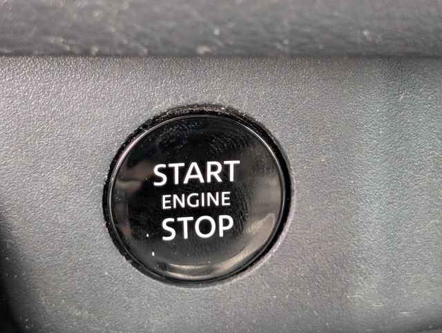 Used 2024 Nissan Rogue S FWD image 22