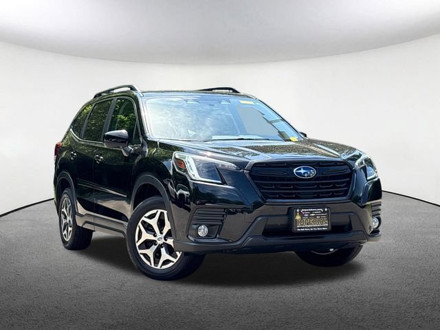 Certified 2023 Subaru Forester Premium AWD/4WD image 3