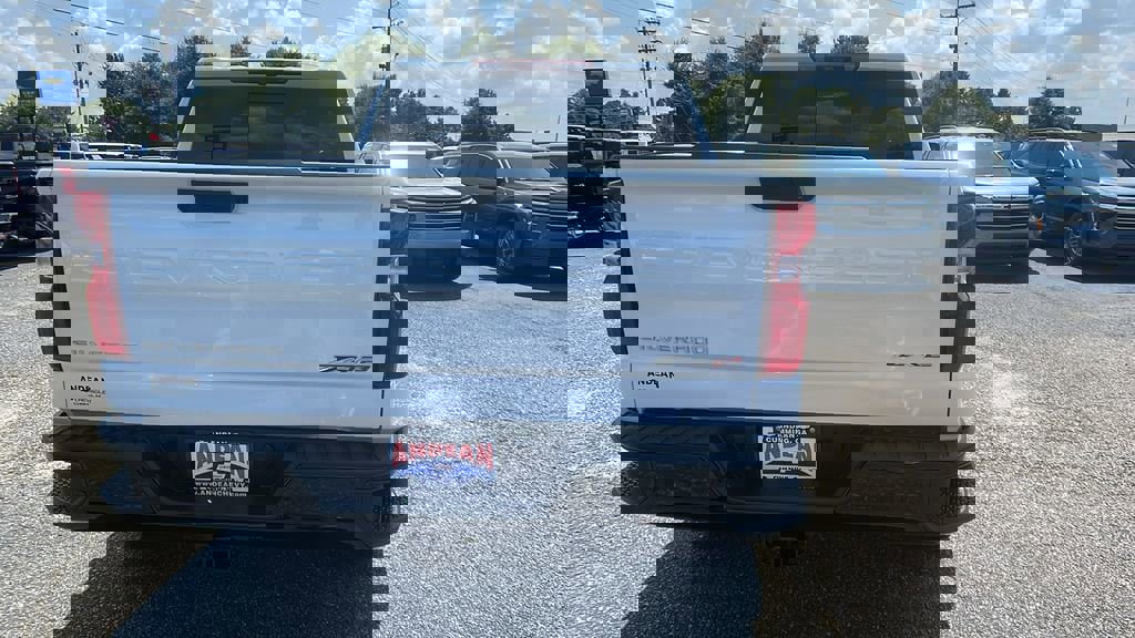 New 2025 Chevrolet Silverado 1500 ZR2 w/ Technology Package image 6