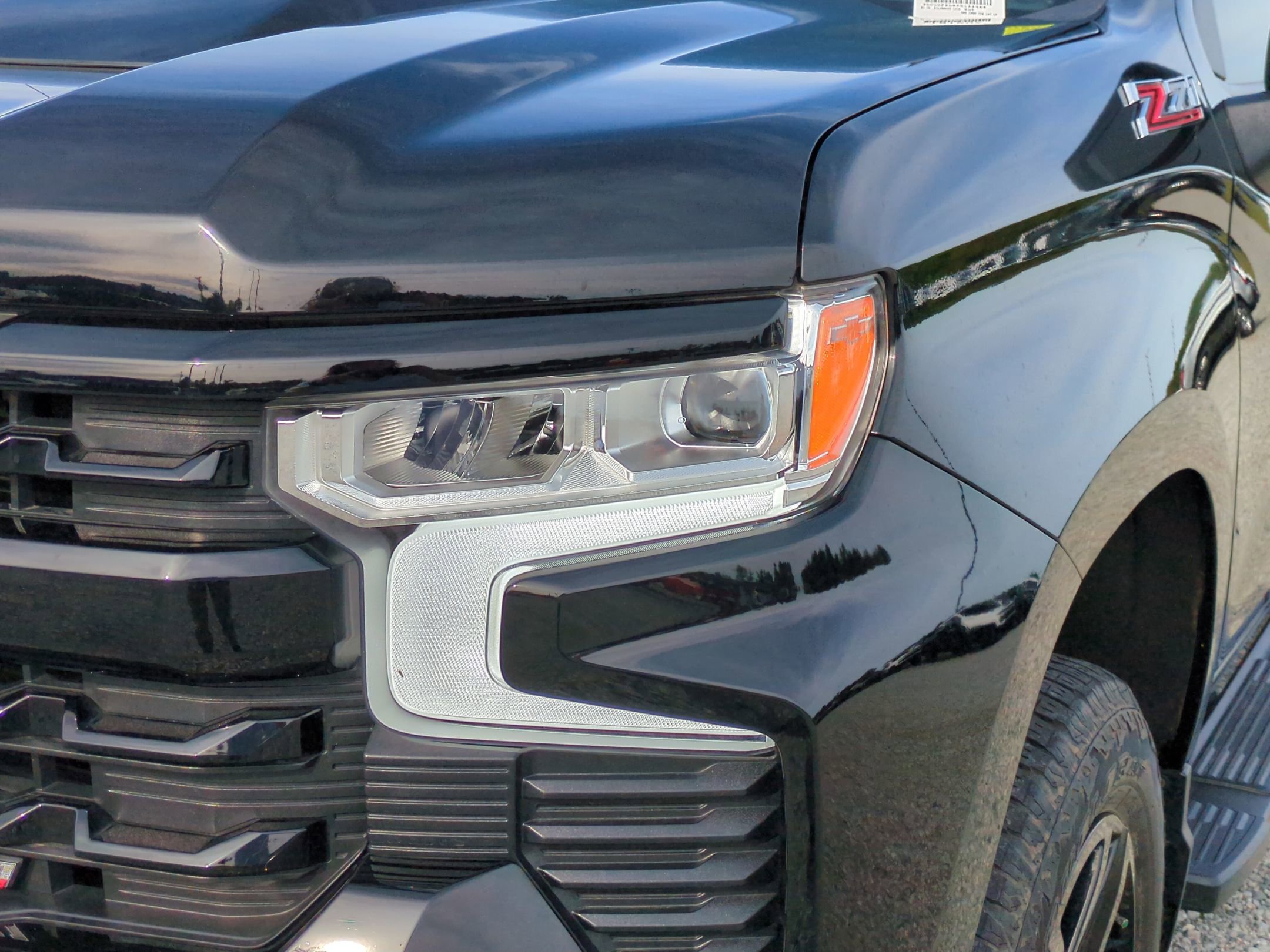 Certified 2023 Chevrolet Silverado 1500 LT Trail Boss AWD/4WD image 6