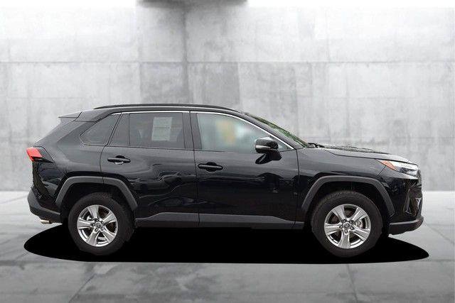 Used 2025 Toyota RAV4 XLE image 5