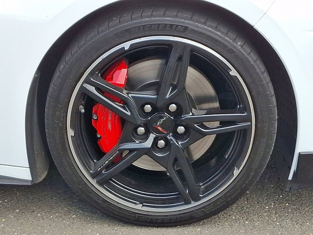 Used 2025 Chevrolet Corvette Stingray Premium Cpe w/ Z51 Performance Package image 8