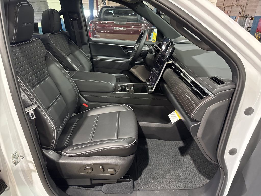 New 2025 GMC Sierra EV Denali AWD/4WD image 38
