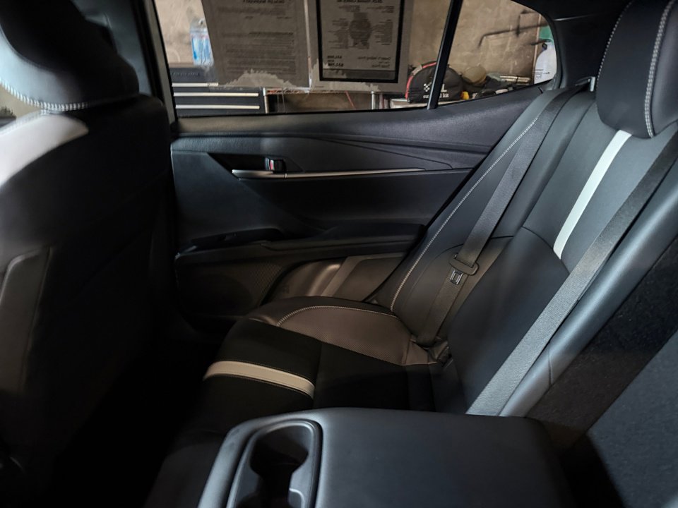 Used 2025 Toyota Camry SE FWD image 33