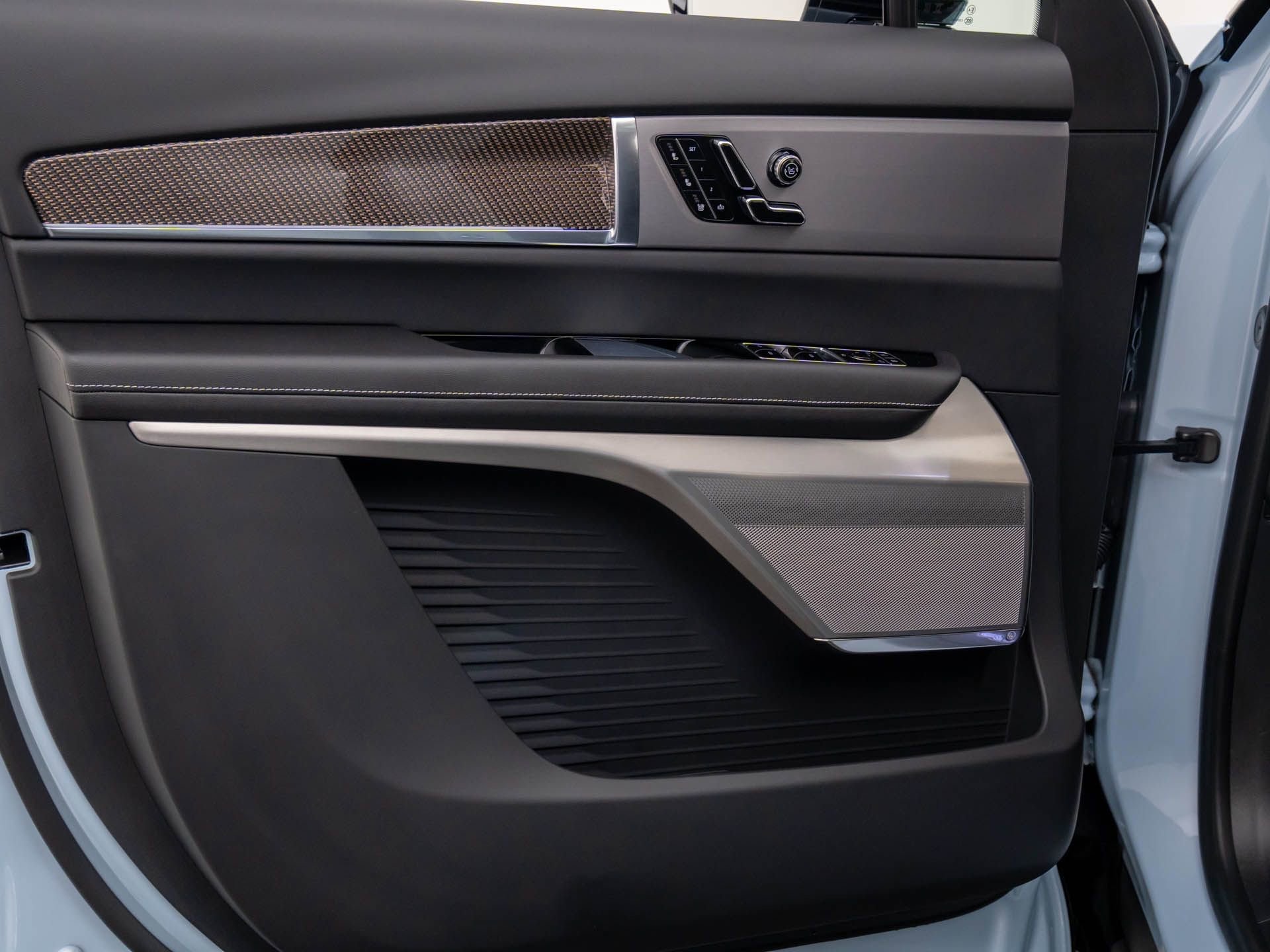 New 2026 Cadillac Vistiq Sport w/ LPO, Floor Liner Package image 12