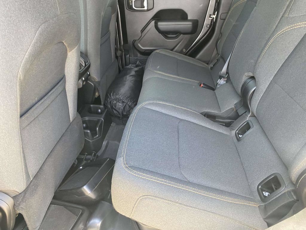 Used 2025 Jeep Gladiator Sport AWD/4WD image 14