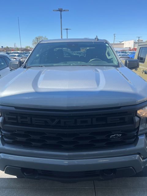 Used 2024 Chevrolet Silverado 1500 Custom w/ Turbomax Blackout Package AWD/4WD image 7