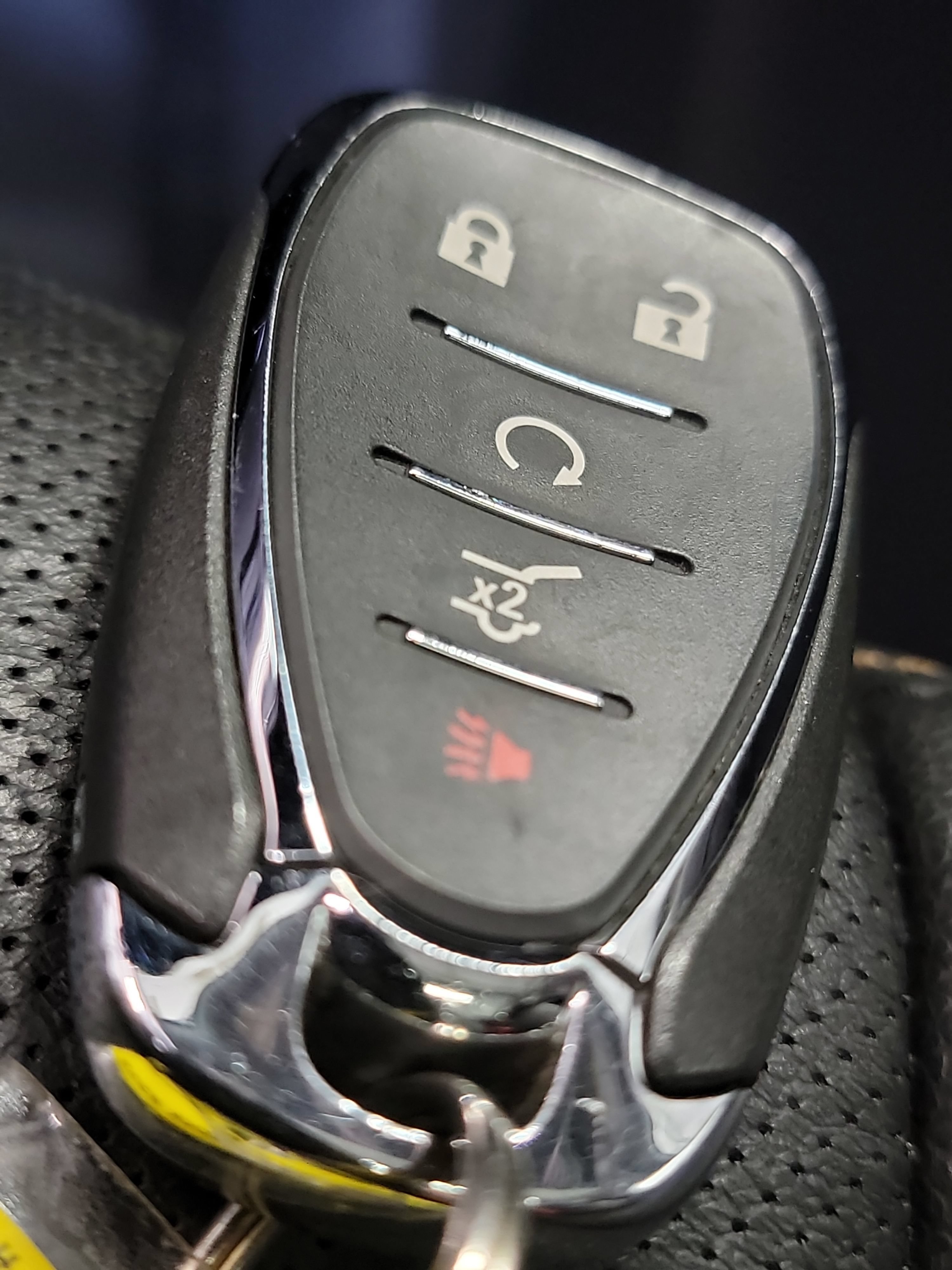 Used 2022 Chevrolet Equinox Premier FWD image 32
