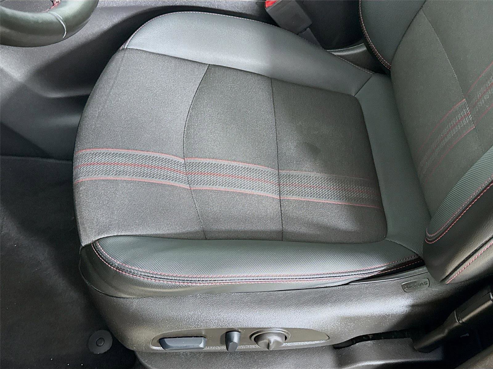 Used 2023 Chevrolet Equinox RS AWD/4WD image 19