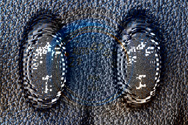 Used 2022 GMC Canyon Denali image 21