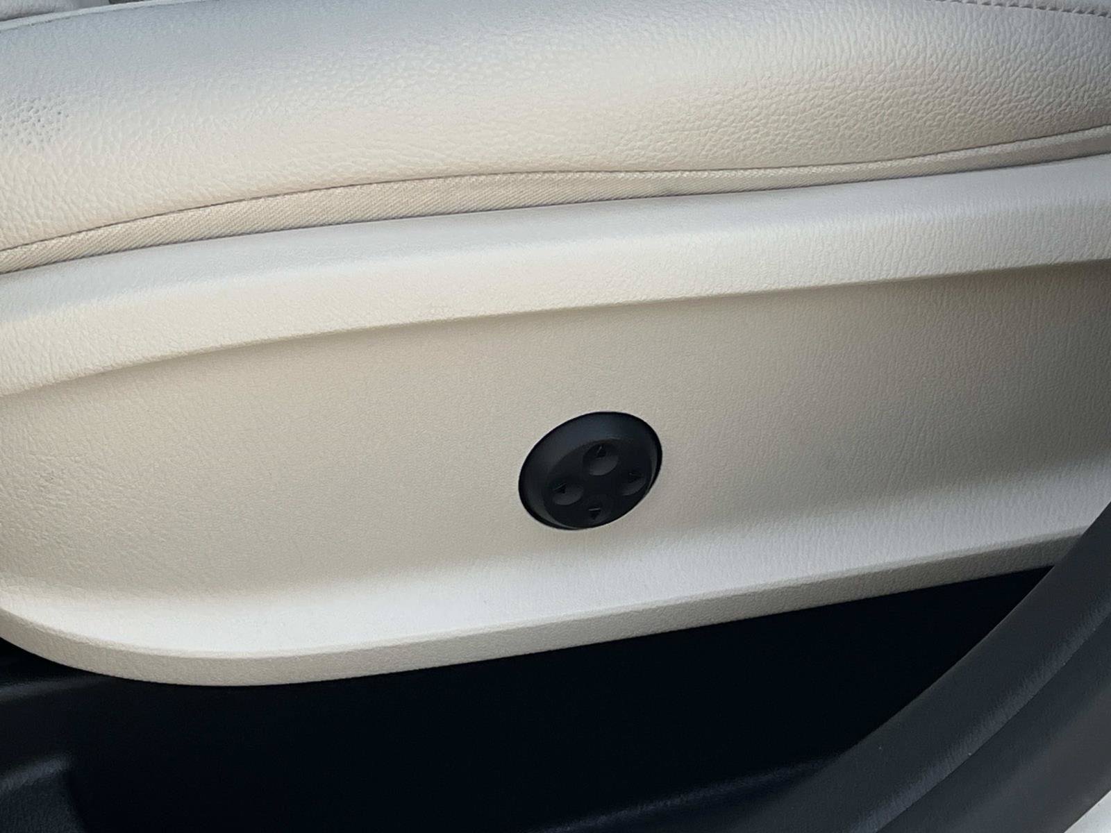 Certified 2025 Mercedes-Benz GLA 250 image 23