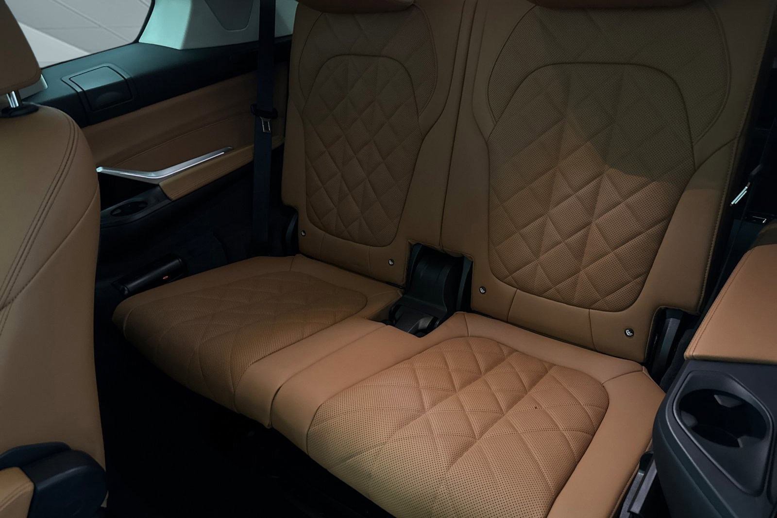 New 2026 BMW X7 xDrive40i w/ Premium Package image 28