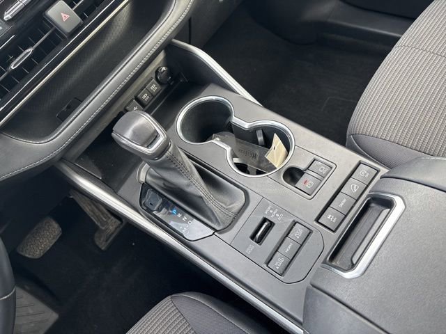 Used 2021 Toyota Highlander LE image 34