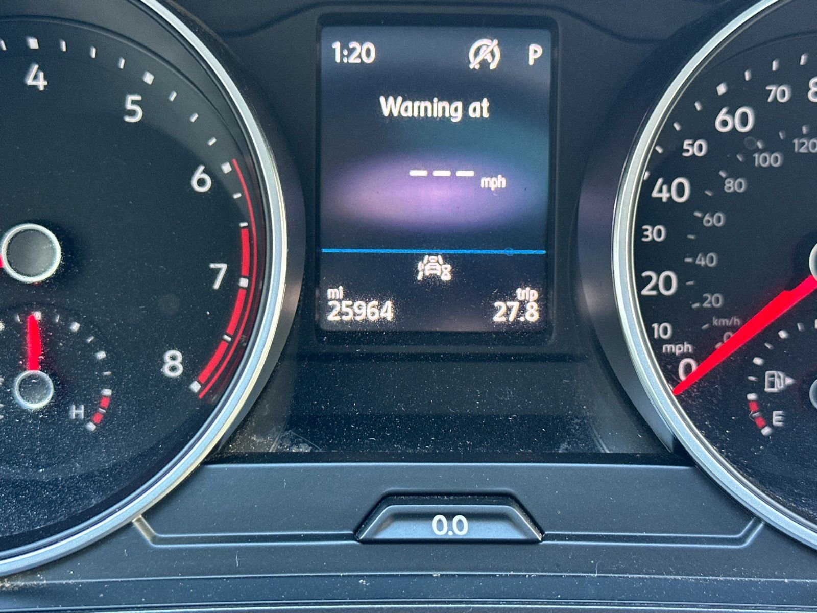 Used 2020 Volkswagen Tiguan SE w/ Panoramic Sunroof Package image 33