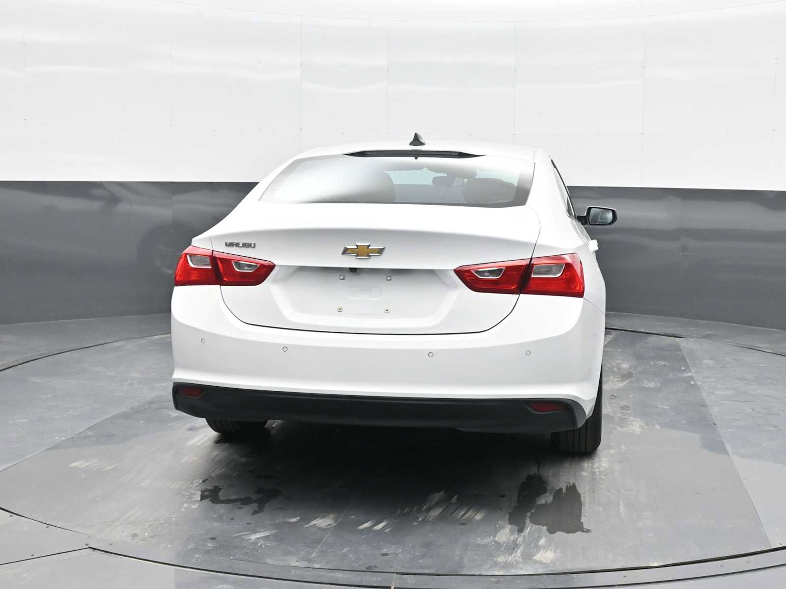 Used 2022 Chevrolet Malibu LS w/ Driver Confidence Package II image 8