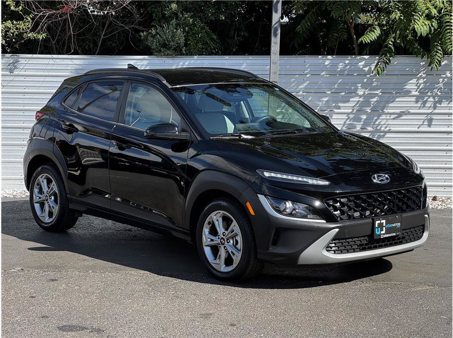 Used 2023 Hyundai Kona SEL w/ Cargo Package AWD/4WD image 7