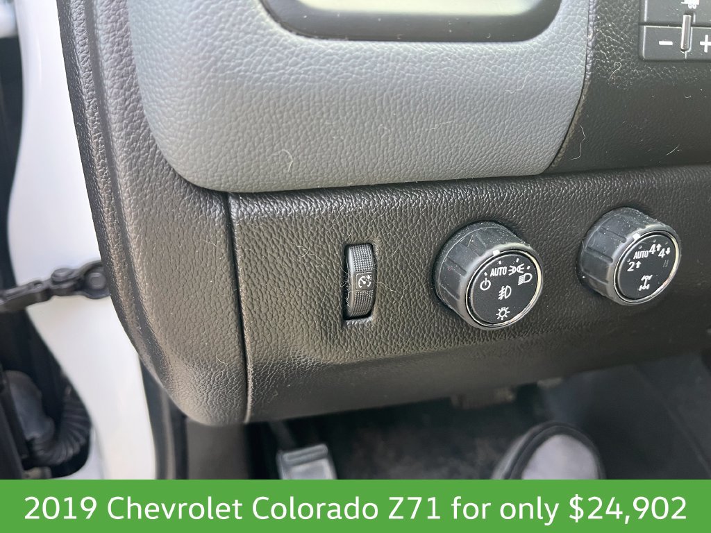 Used 2019 Chevrolet Colorado Z71 AWD/4WD image 24