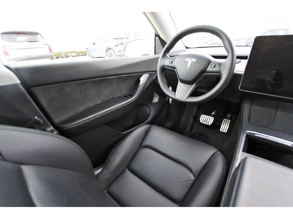 Used 2022 Tesla Model Y Performance AWD/4WD image 9