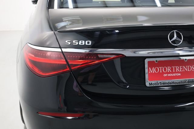 Used 2022 Mercedes-Benz S 580 4MATIC Sedan w/ AMG Line Package image 81