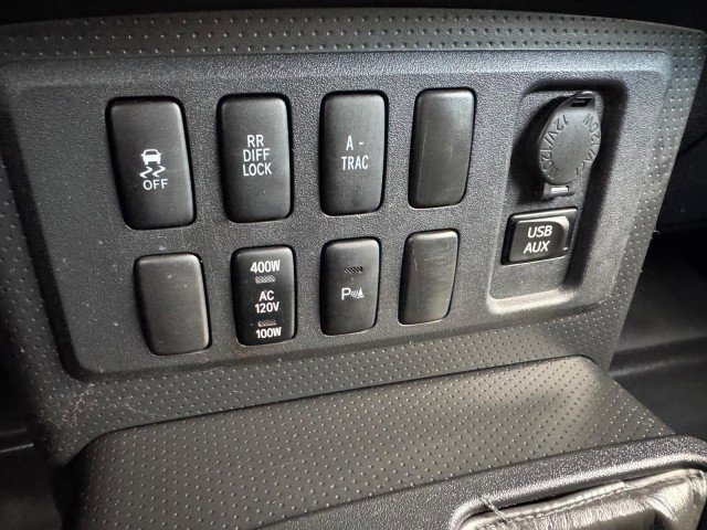 Used 2014 Toyota FJ Cruiser 4WD w/ Upgrade Package image 23