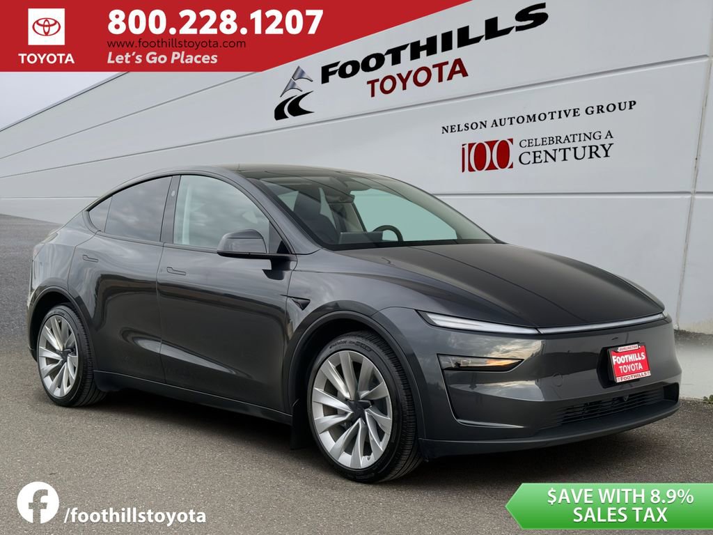 Used 2026 Tesla Model Y Long Range image 1