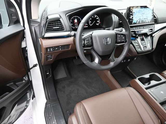 New 2026 Honda Odyssey Touring image 15