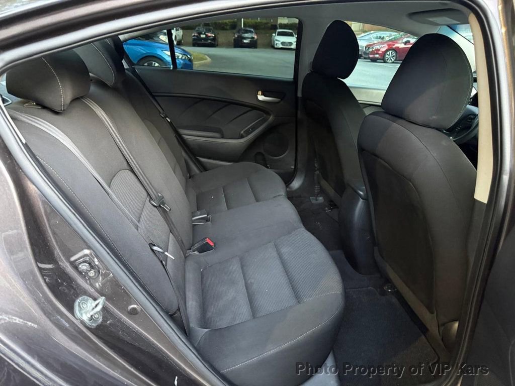 Used 2017 Kia Forte LX FWD image 14