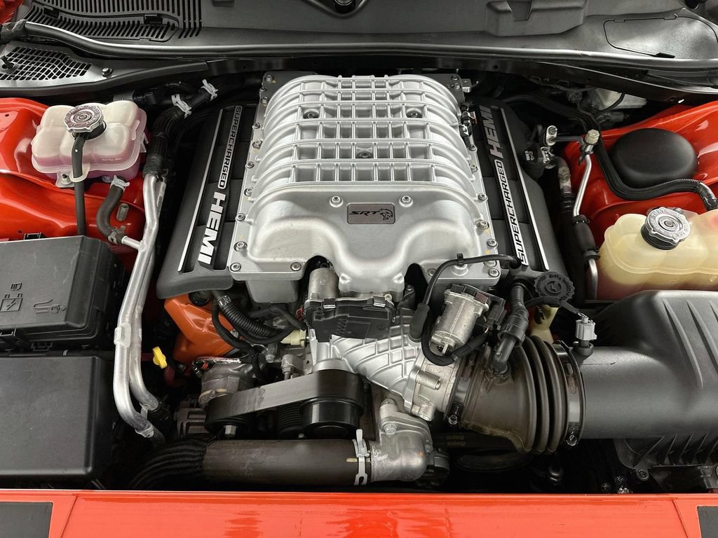 Used 2017 Dodge Challenger SRT Hellcat RWD image 32