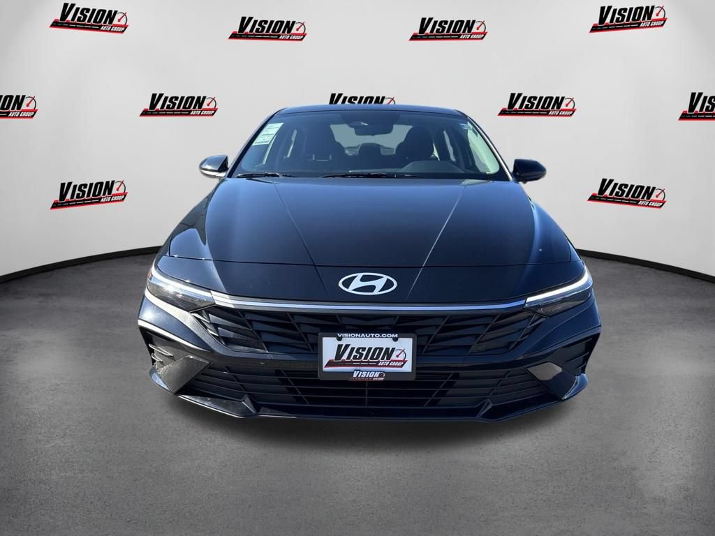 Certified 2024 Hyundai Elantra SEL FWD image 8
