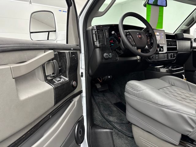 New 2026 GMC Savana 2500 Extended w/ Driver Convenience Package RWD image 17