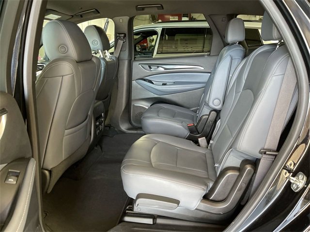 Used 2024 Buick Enclave Premium image 22