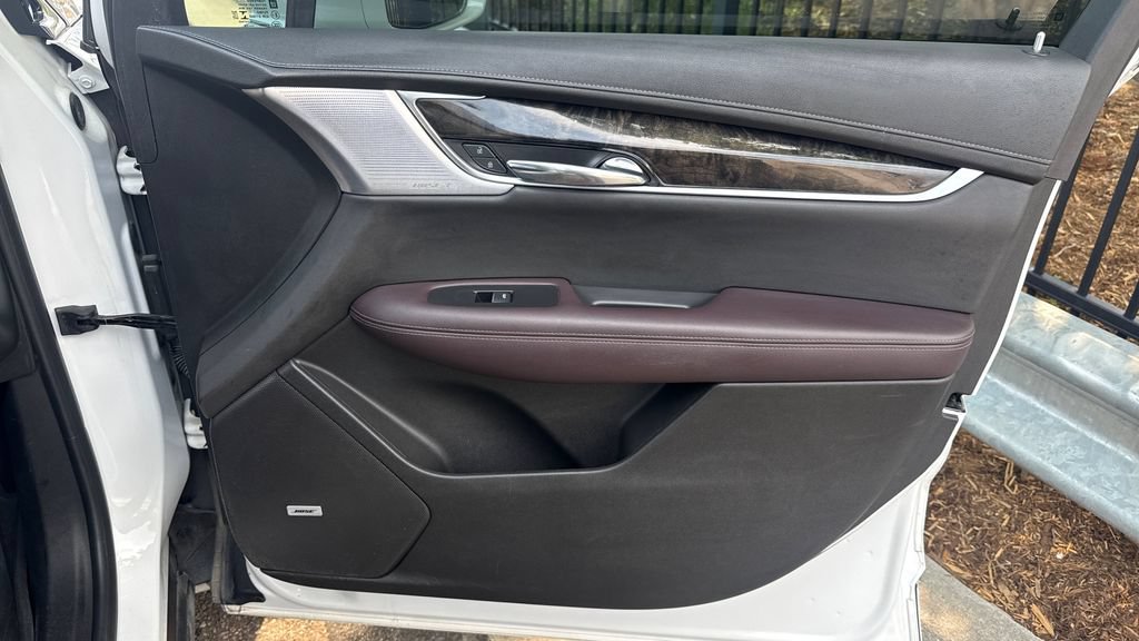 Used 2020 Cadillac XT6 Premium Luxury AWD/4WD image 29