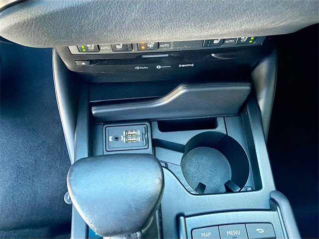 Used 2019 Lexus ES 300h image 30